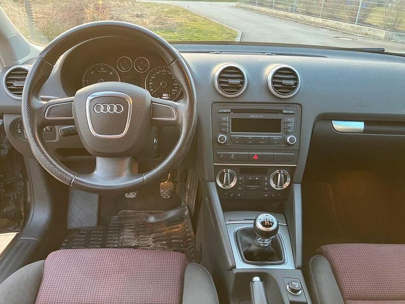 Gebraucht Audi A3 Ambiente 140 PS (102 kW) 2010 Schwarz Kleinwagen