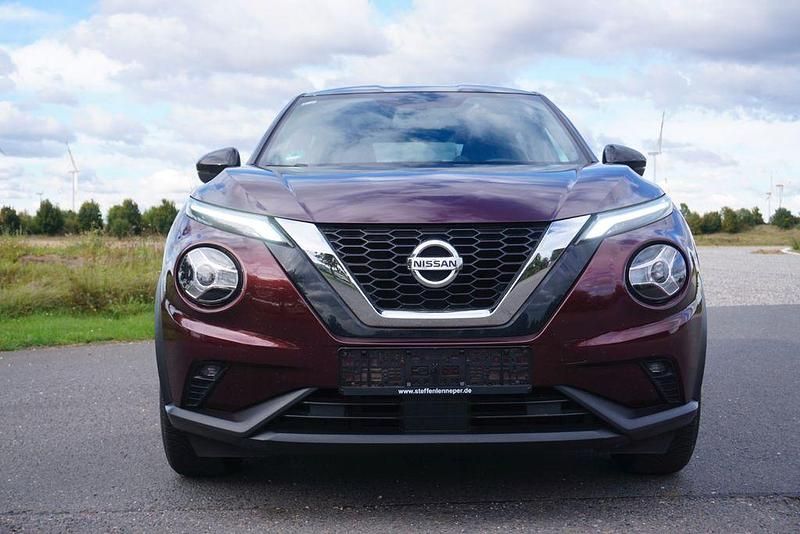 Violet Gebraucht 2021 Nissan Juke N-Connecta SUV | 12.490 € - Bild 1/4