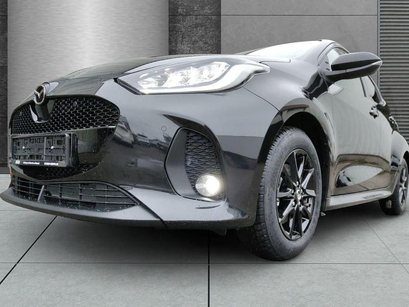 Neu Mazda 2 Homura-Line 116 PS (85 kW) 2026 Schwarz Limousine