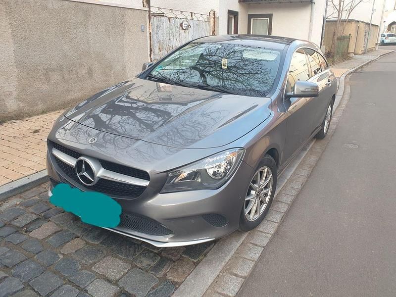 Gebraucht 2019 Mercedes CLA200 Shooting Brake Kombi | 18.200 € (Etwas zu teuer) - Bild 1/4