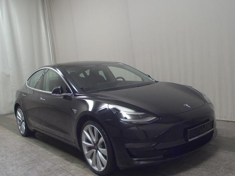 Gebraucht Tesla Model 3 359 kW (489 PS) 2019 Schwarz Limousine