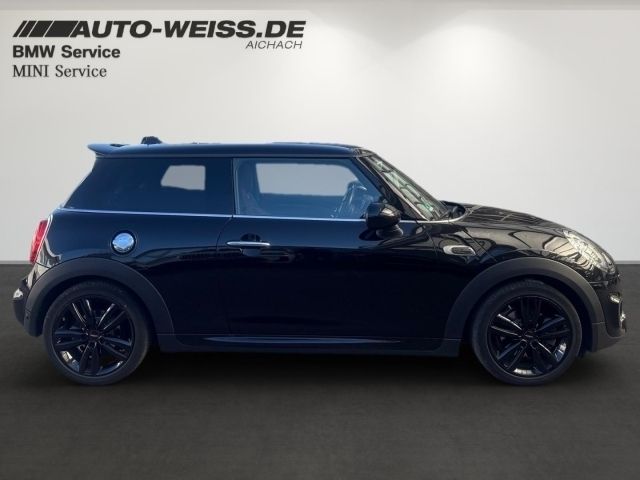 Gebraucht Mini Cooper S 192 PS (141 kW) 2017 Midnight black metallic (schwarz) Kleinwagen