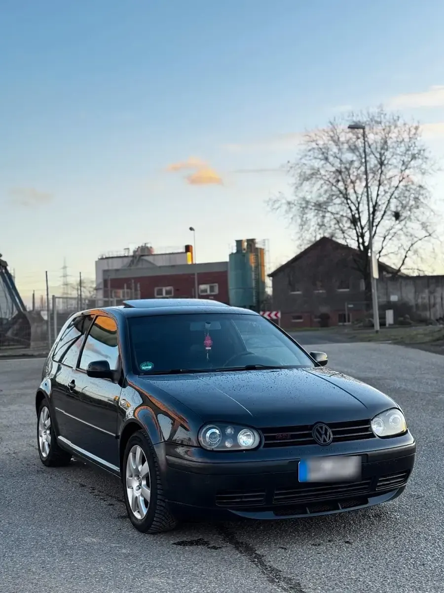 Gebraucht VW Golf GTI 131 PS (96 kW) 2002 Schwarz Coupé