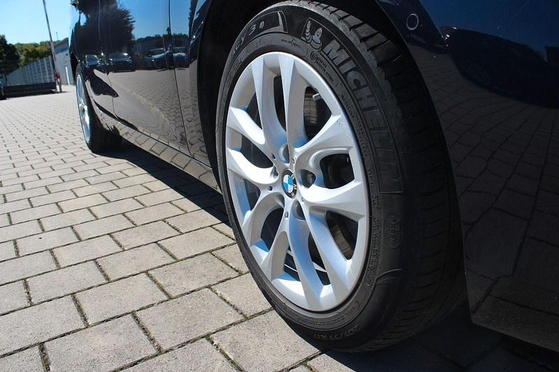 Gebraucht BMW 218 Advantage 150 PS (110 kW) 2019 Blau Kombi