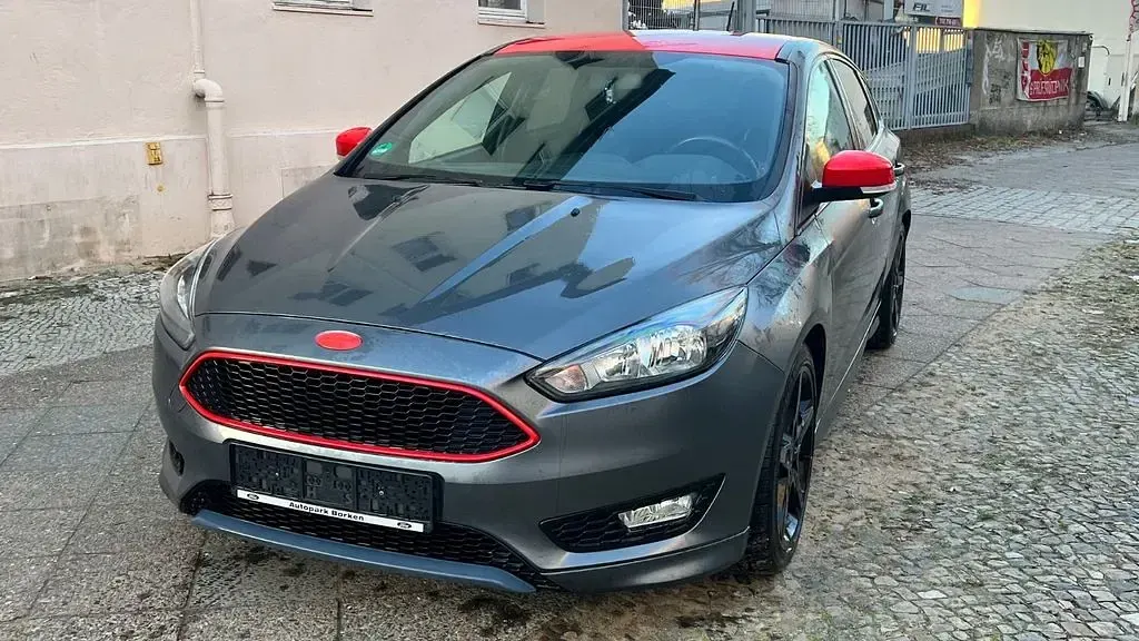 Usata Ford Focus ST-Line 125 CV (91 kW) 2017 Nero Berlina