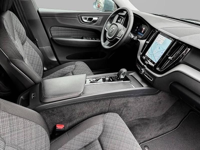 Gebraucht Volvo XC60 Core 197 PS (144 kW) 2024 Grau SUV