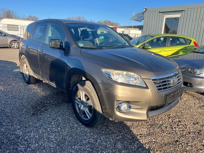 Gebraucht Toyota RAV4 Life 150 PS (110 kW) 2012 Braun SUV