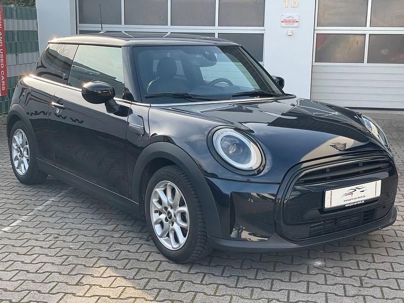 Gebraucht Mini Cooper 136 PS (100 kW) 2023 Schwarz Kleinwagen