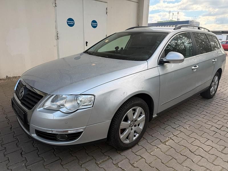 Usado VW Passat 140 HP (102 kW) 2010 Prateado Carrinha