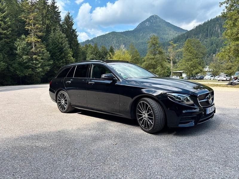 Schwarz Gebraucht 2018 Mercedes E53 AMG AMG Kombi | 36.900 € (Guter Preis) - Bild 1/4