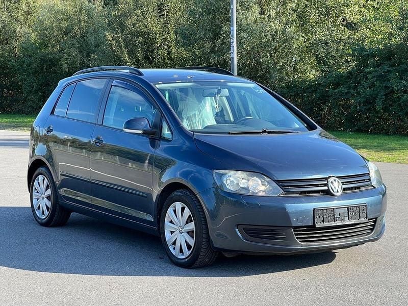 Blau Gebraucht 2011 VW Golf Plus Cross Trendline Van / Kleinbus | 4.950 € (Guter Preis) - Bild 1/4