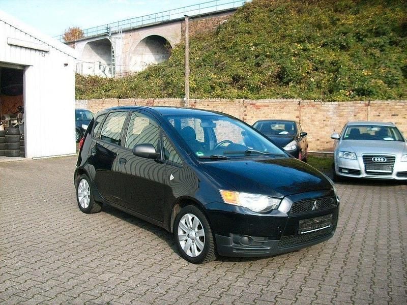 Gebraucht Mitsubishi Colt 75 PS (55 kW) 2013 Schwarz Limousine