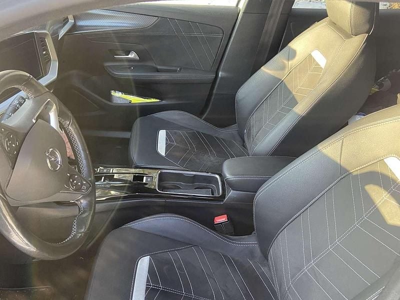 Gebraucht Opel Mokka-e Ultimate 100 kW (136 PS) 2022 Weiß SUV