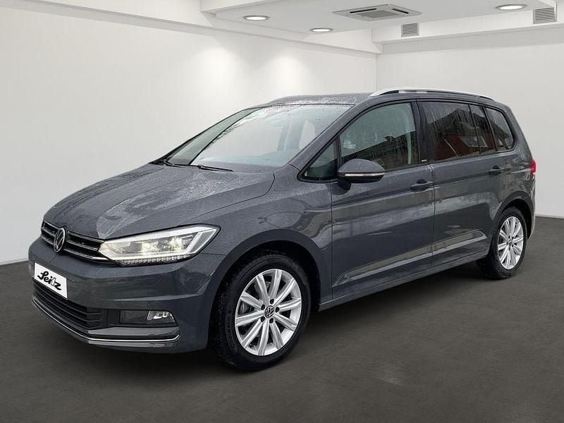 Gebraucht VW Touran Move 122 PS (89 kW) 2024 Grau Van / Kleinbus