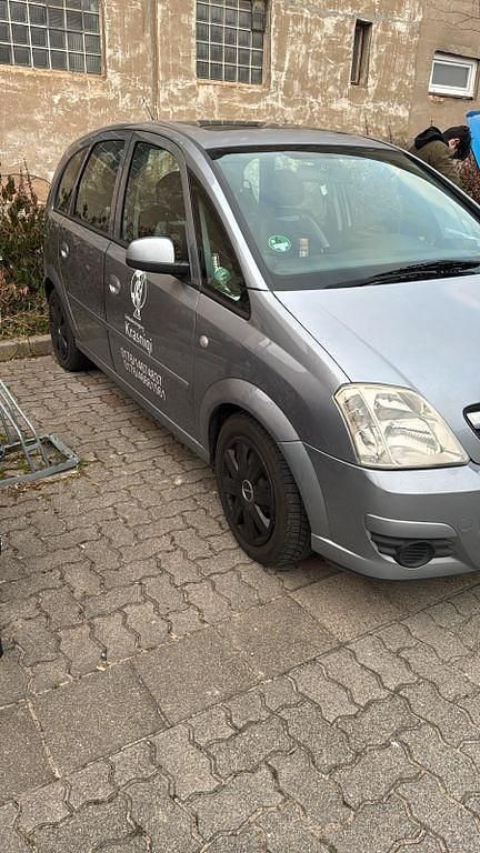 Gebraucht Opel Meriva Cosmo 75 PS (55 kW) 2006 Silber Van / Kleinbus
