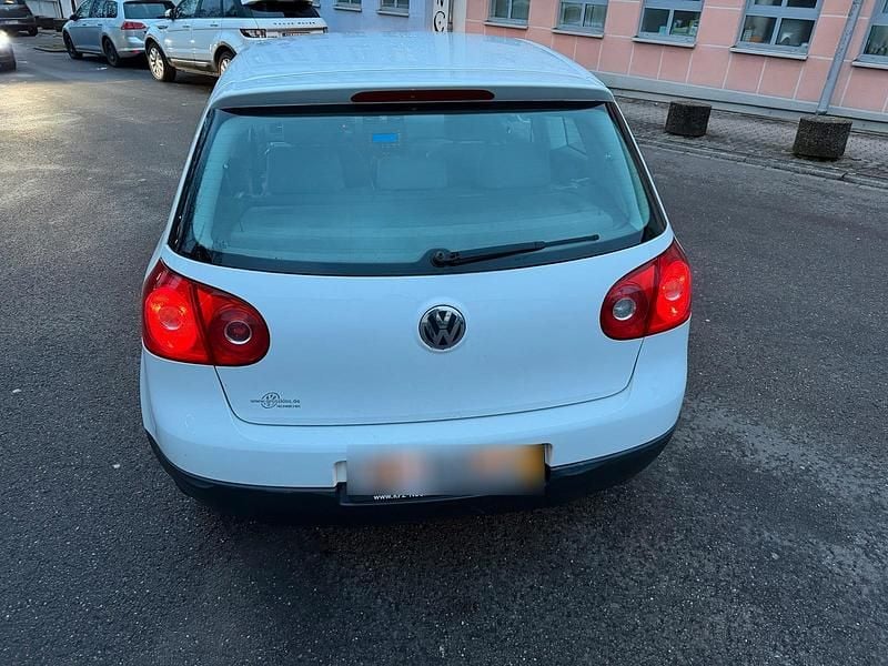 Gebraucht VW Golf V 150 PS (110 kW) 2005 Weiß Kleinwagen
