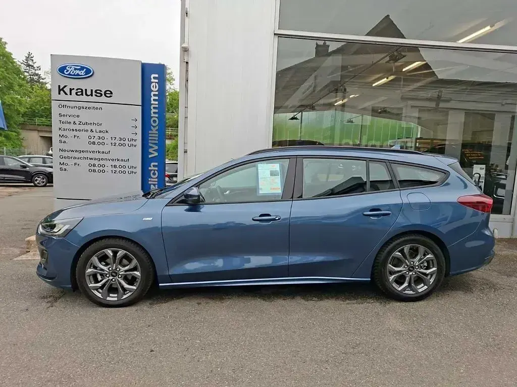 Używany Ford Focus ST-Line 155 KM (114 kW) 2025 Niebieski Kombi