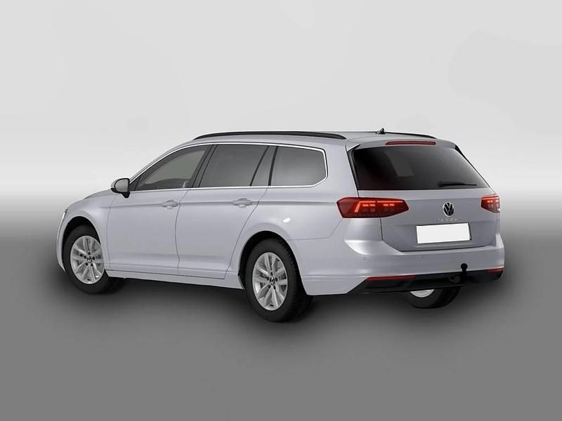 Gebraucht VW Passat 150 PS (110 kW) 2021 Silber Kombi