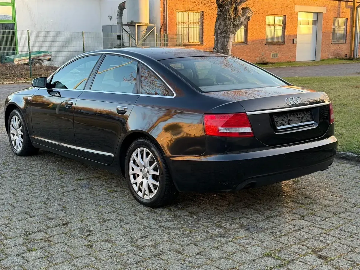 Gebraucht Audi A6 Comfort 225 PS (165 kW) 2005 Schwarz Limousine