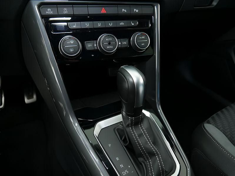 Gebraucht VW T-Roc 150 PS (110 kW) 2022 Schwarz SUV
