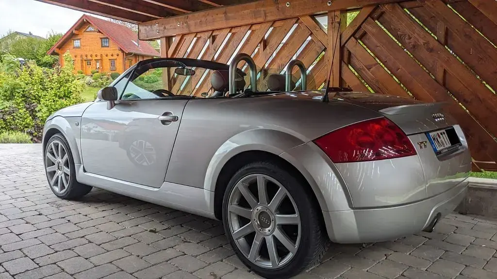 Gebraucht Audi TT Roadster Design 179 PS (131 kW) 2003 Silber Cabrio