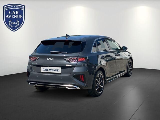 Neu Kia Ceed GT-Line 140 PS (102 kW) 2025 Grau (pentametal metallic (grau)) Kleinwagen