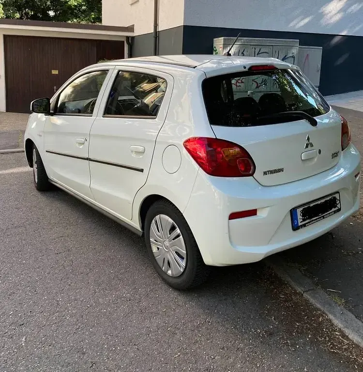 Gebraucht Mitsubishi Space Star 71 PS (52 kW) 2019 Weiß Kleinwagen