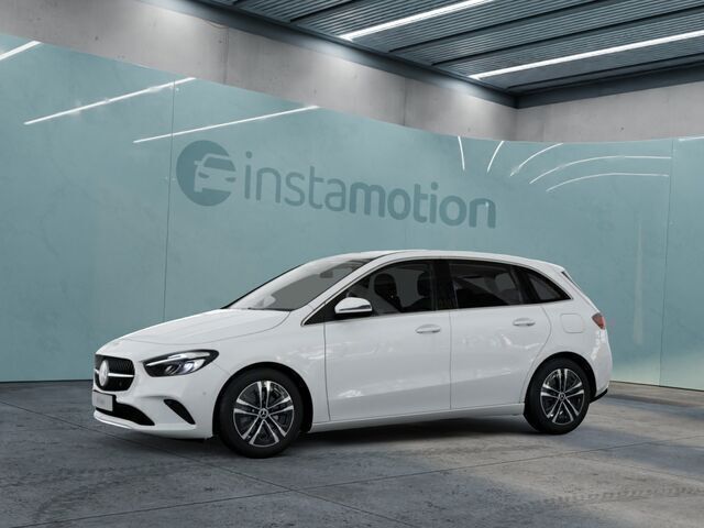 Gebraucht Mercedes B200 163 PS (119 kW) 2024 Weiß Kleinwagen