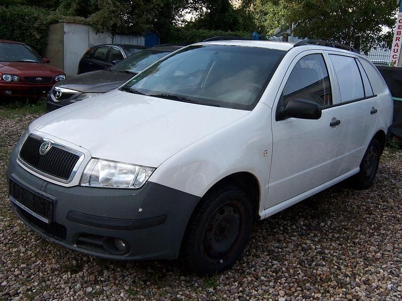 Gebraucht Skoda Roomster 64 PS (47 kW) 2006 Weiß Van / Kleinbus