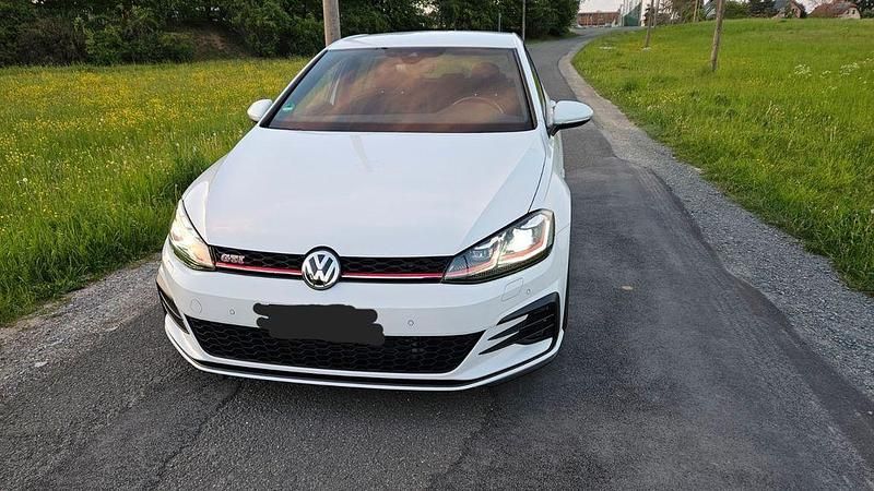 Gebraucht VW Golf VII GTI 245 PS (180 kW) 2018 Weiß Limousine