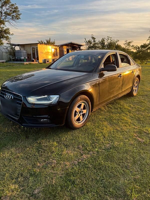 Gebraucht Audi A4 Comfort 2014 Schwarz Limousine