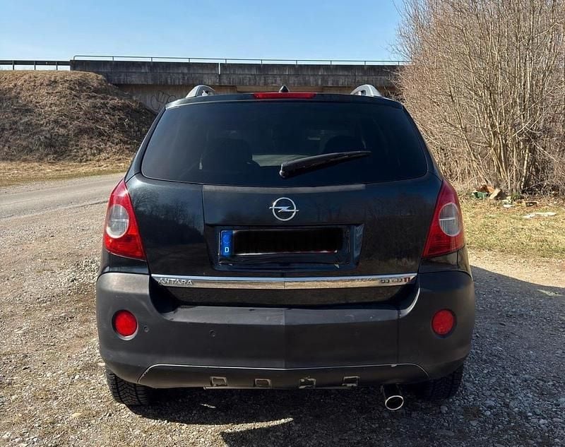 Gebraucht Opel Antara Edition+ 150 PS (110 kW) 2008 Granadaschwarz/karbonschwarz SUV
