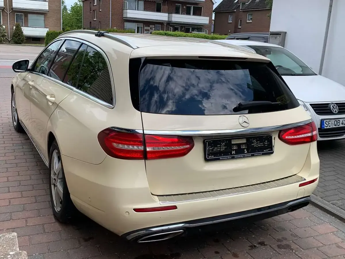 Gebraucht Mercedes E200 150 PS (110 kW) 2019 Beige Kombi