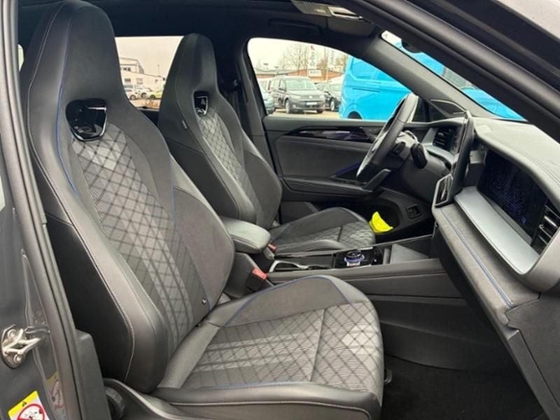 Gebraucht VW Tayron R-line 272 PS (200 kW) 2025 Grau SUV