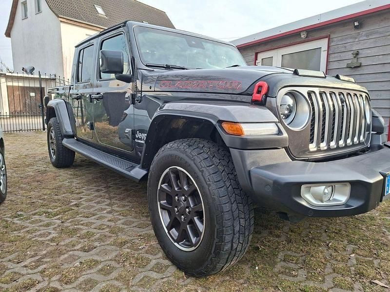 Gebraucht Jeep Gladiator 264 PS (194 kW) 2023 Grau Pickup