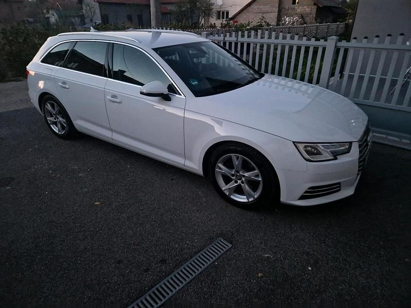 Weiß Gebraucht 2016 Audi A4 Kombi | 10.499 € (Teuer) - Bild 1/4