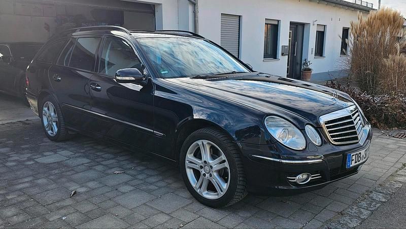 Gebraucht Mercedes E500 Avantgarde 387 PS (284 kW) 2007 Blau Kombi