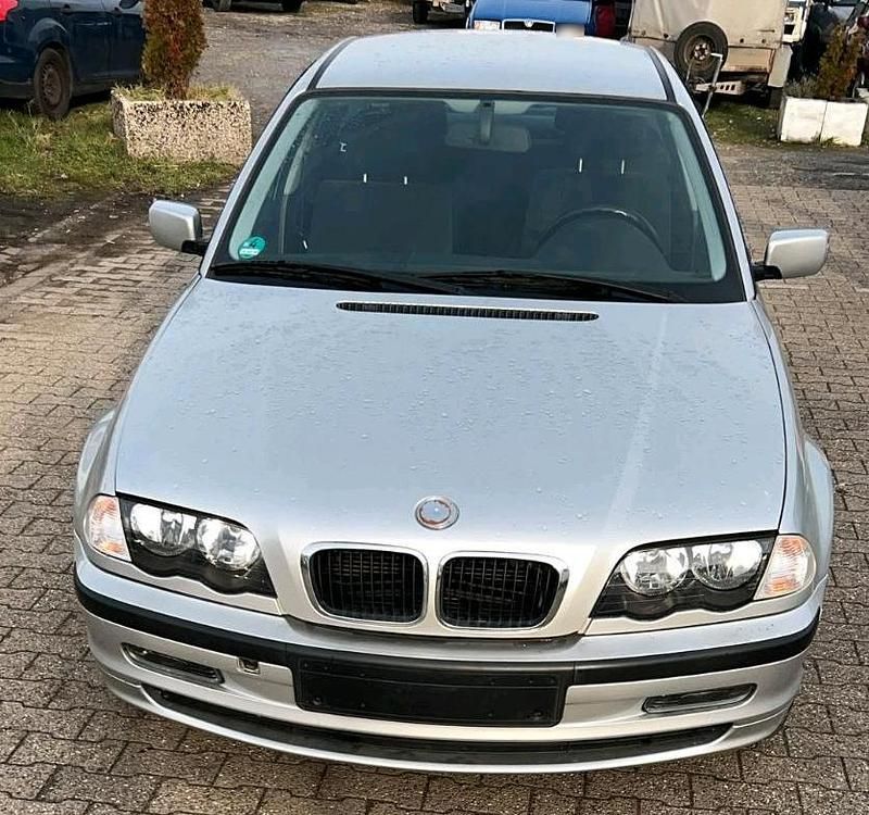 Gebraucht BMW 316 104 PS (76 kW) 2001 Silber Limousine