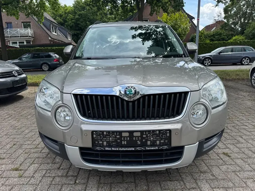 Gebraucht Skoda Yeti Ambition 105 PS (77 kW) 2010 Beige SUV