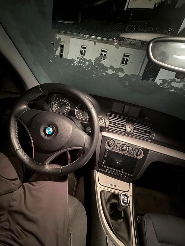 Gebraucht BMW 116 122 PS (89 kW) 2010 Kleinwagen