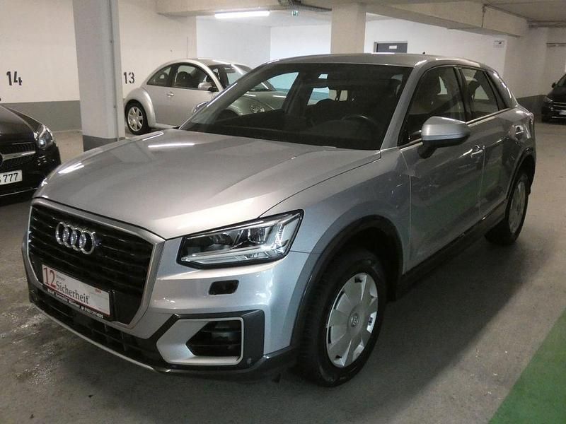 Florettsilber Gebraucht 2019 Audi Q2 Sport SUV | 16.700 € (Fairer Preis) - Bild 1/4