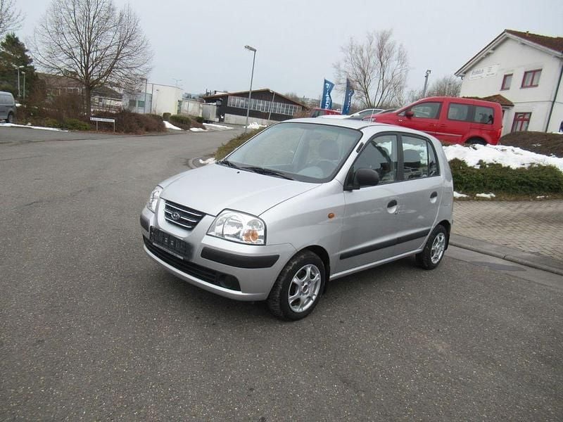 Silber Gebraucht 2005 Hyundai Atos Kleinwagen | 1.900 € (Fairer Preis) - Bild 1/4