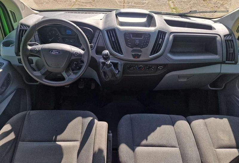 Gebraucht Ford Transit 105 PS (77 kW) 2017 Yellow green Van / Kleinbus