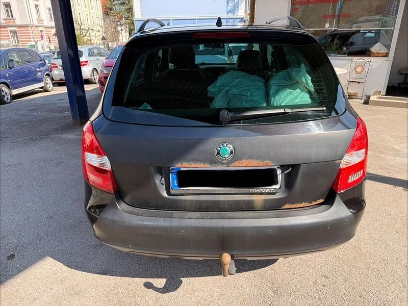 Gebraucht Skoda Fabia Elegance 105 PS (77 kW) 2012 Schwarz Kombi