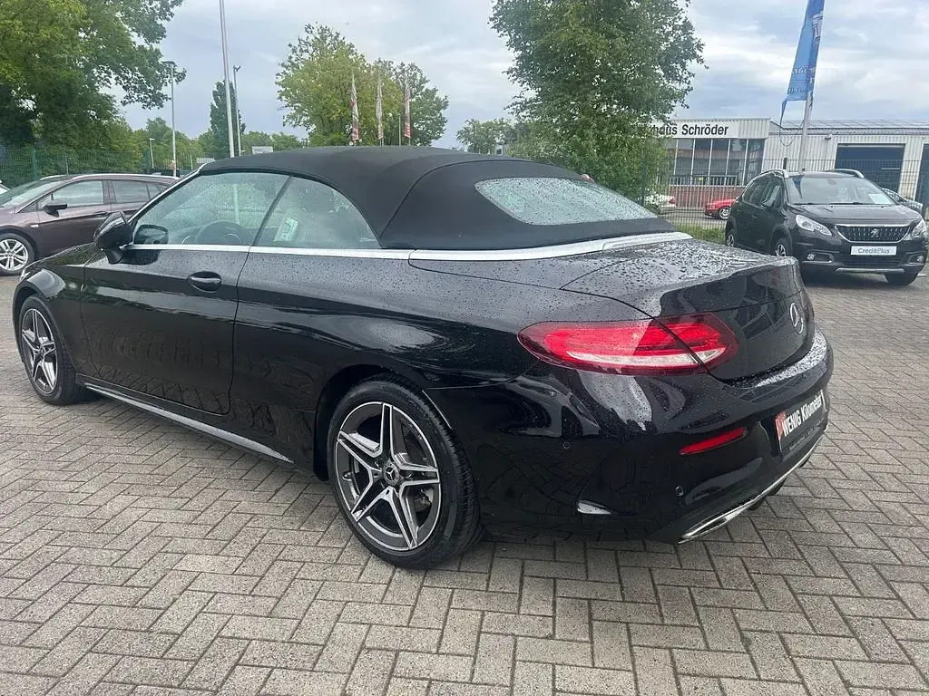 Gebraucht Mercedes C400 AMG line 333 PS (244 kW) 2021 Schwarz Cabrio
