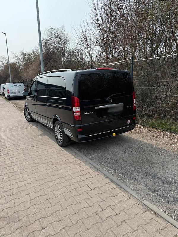 Gebraucht Mercedes Viano 224 PS (164 kW) 2014 Schwarz Van / Kleinbus