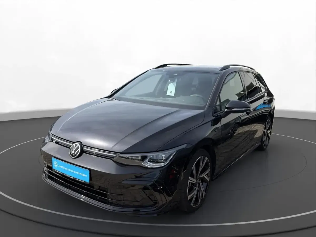 Gebraucht VW Golf VIII R-line 150 PS (110 kW) 2022 Schwarz Kombi