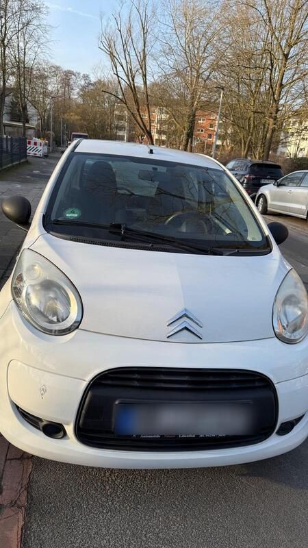 Weiß Gebraucht 2010 Citroën C1 Kleinwagen | 1.800 € (Guter Preis) - Bild 1/4