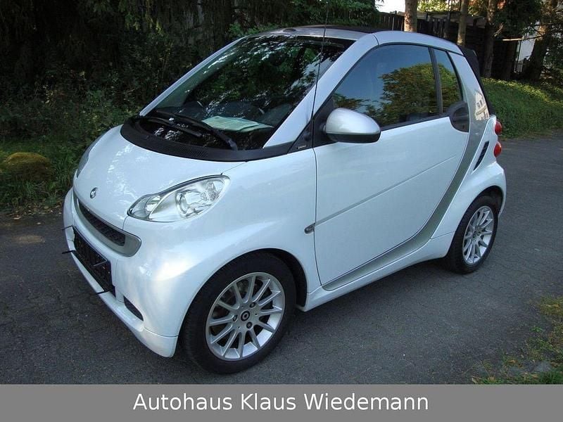 Weiß Gebraucht 2012 Smart ForTwo Cabrio Cabrio | 7.199 € (Fairer Preis) - Bild 1/4