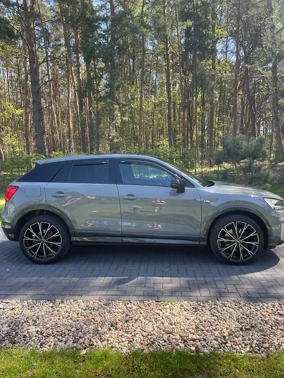 Używany Audi Q2 Comfort 150 KM (110 kW) 2017 Szary SUV